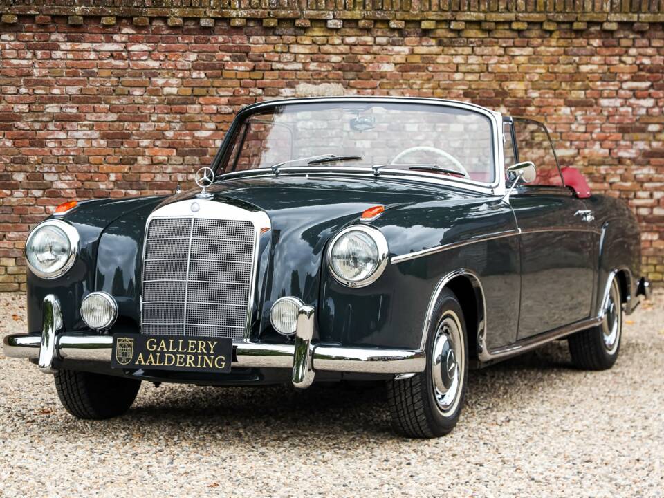 Bild 41/50 von Mercedes-Benz 220 SE Cabriolet (1960)
