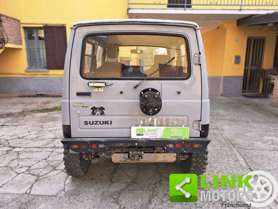 Imagen 6/8 de Suzuki SJ 413 (1988)