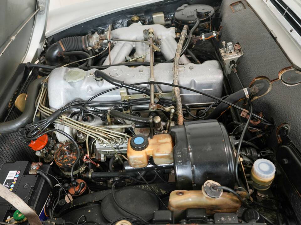 Bild 5/36 von Mercedes-Benz 230 SL (1966)