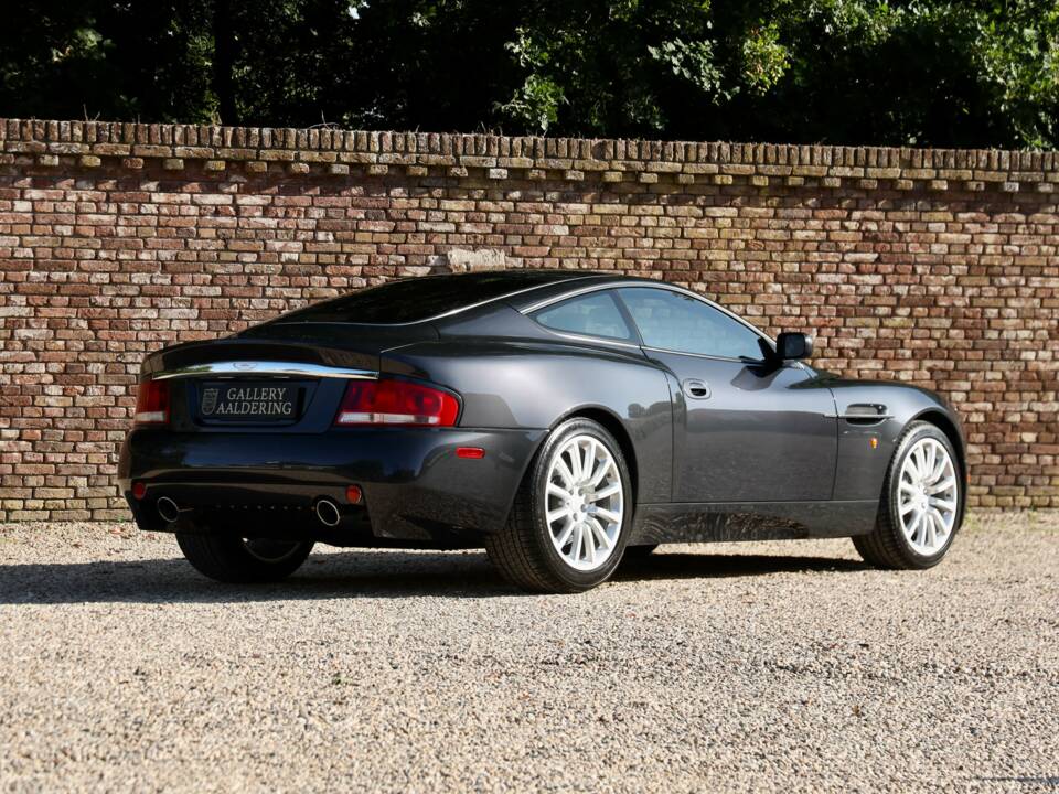 Image 49/50 of Aston Martin V12 Vanquish (2003)