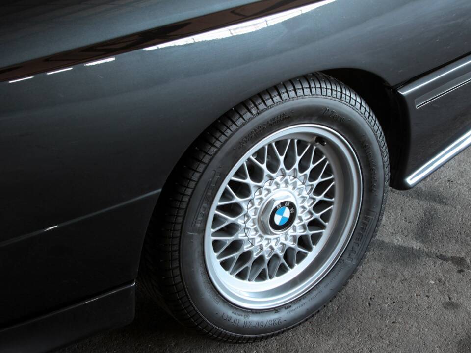 Image 19/65 of BMW M3 (1986)