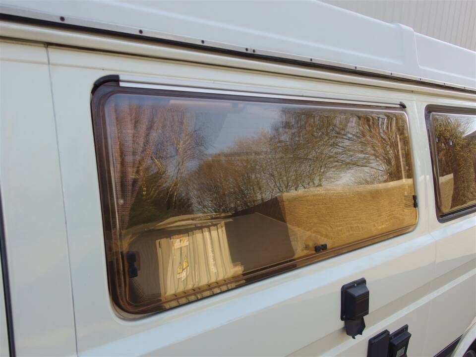 Bild 35/97 von Volkswagen T3 Westfalia 1.9 (1983)