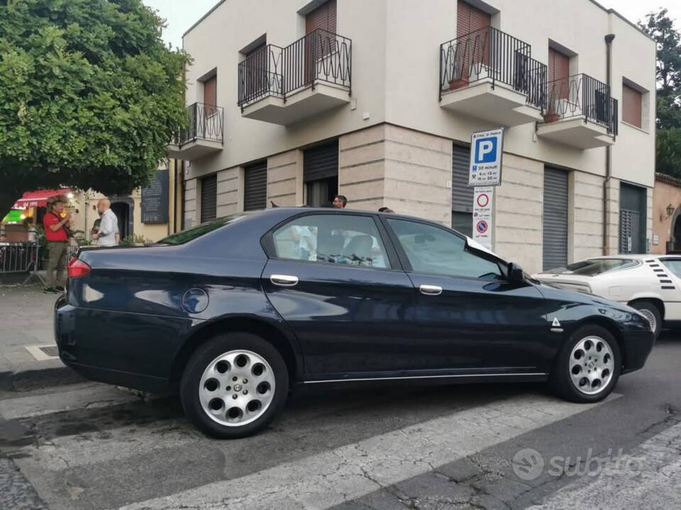 Image 7/50 de Alfa Romeo 166 2.5i V6 24V (2001)