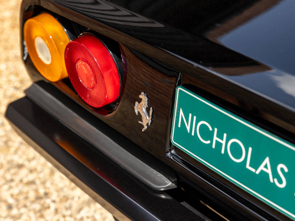Image 25/80 of Ferrari 308 GTSi Quattrovalvole (1985)