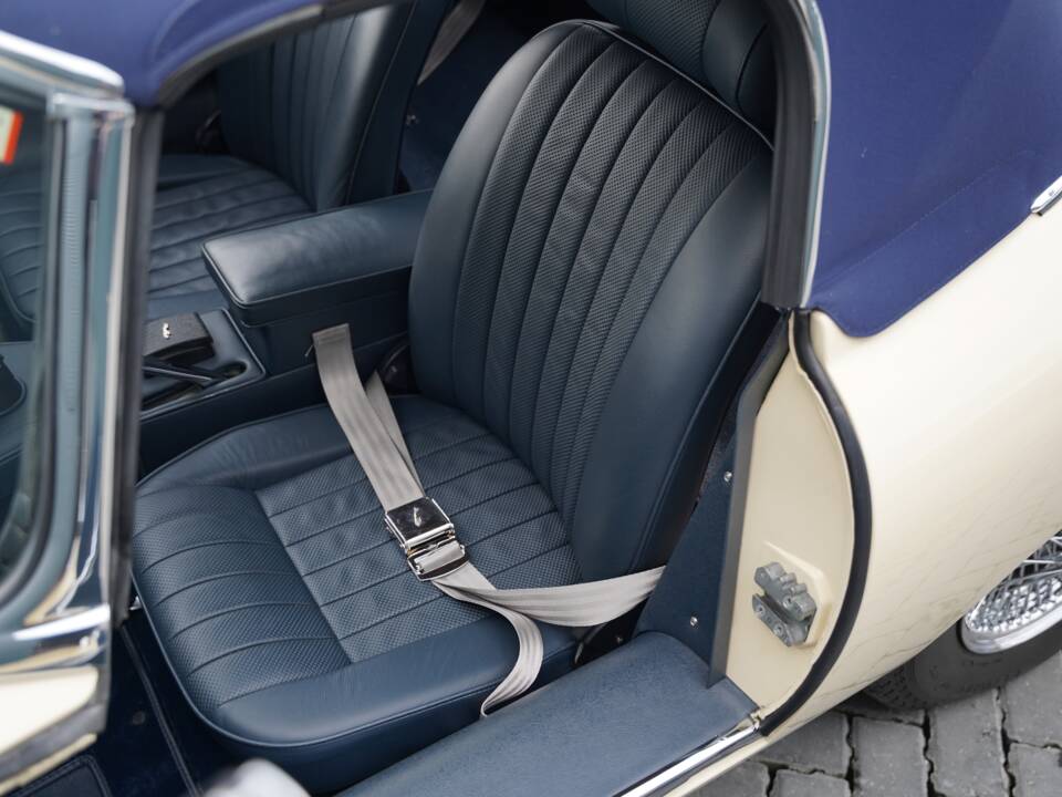 Imagen 16/50 de Jaguar E-Type (1969)