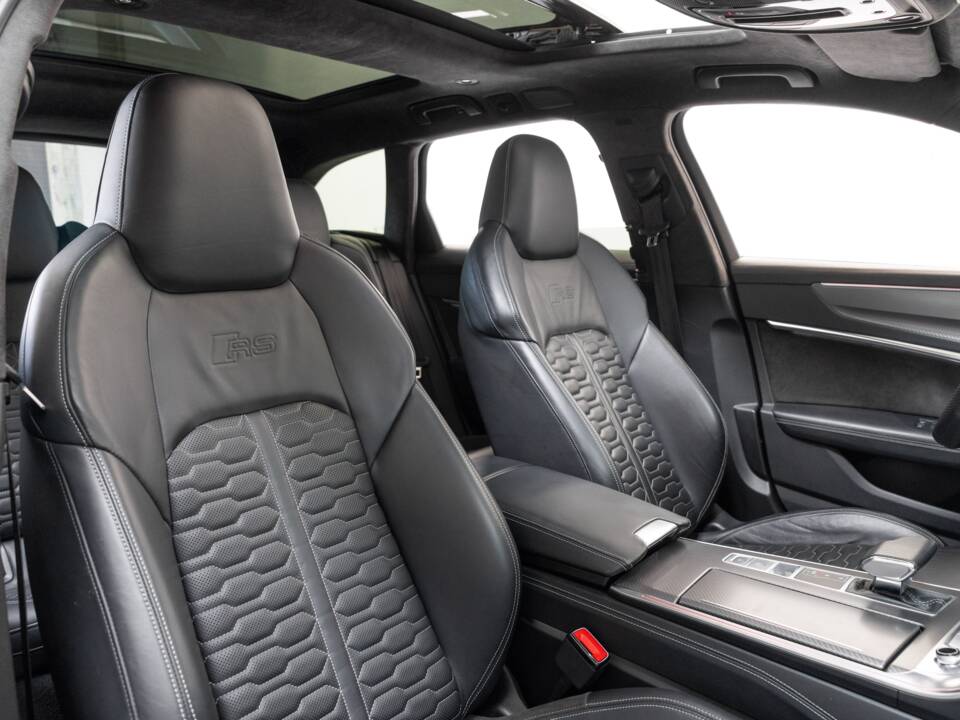 Image 28/40 of Audi RS6 Avant (2019)