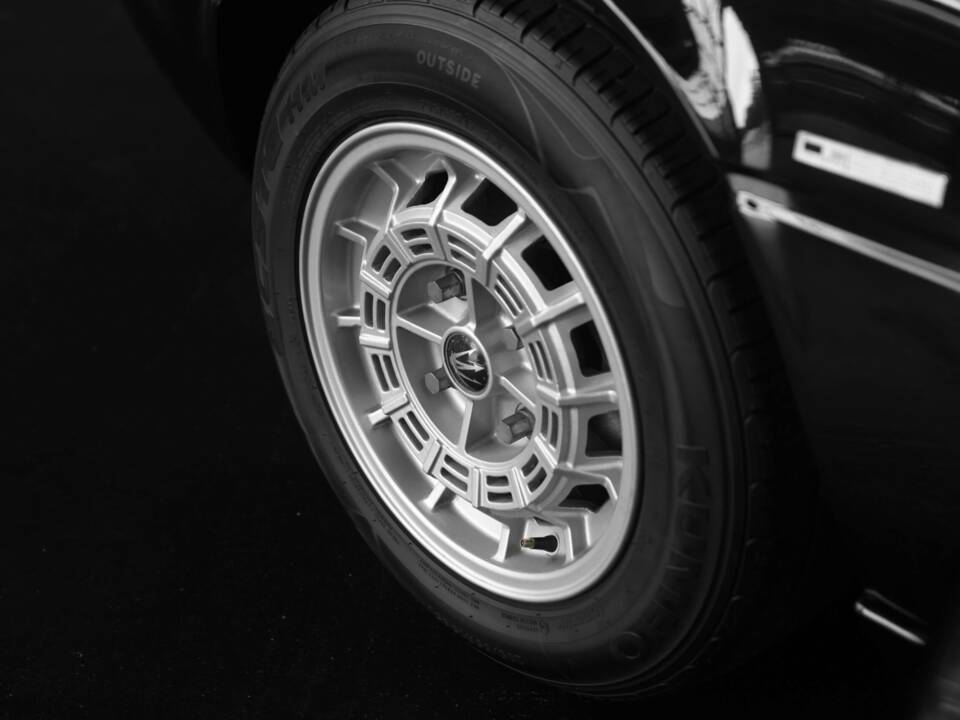 Image 42/50 of Maserati Merak (1974)