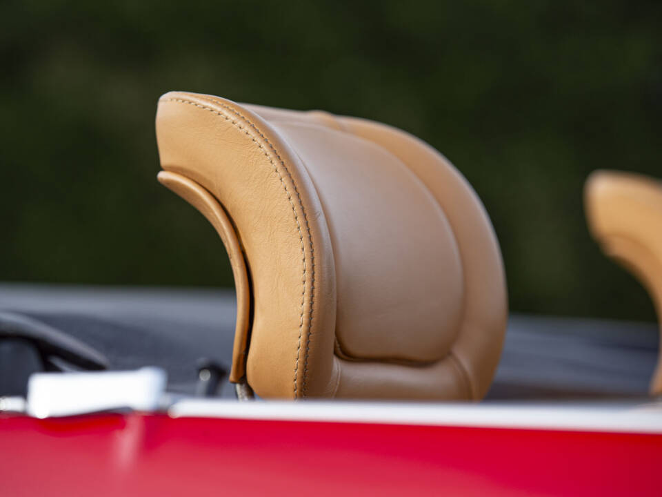 Image 39/40 of Ferrari 365 GTB&#x2F;4 Spyder (1973)