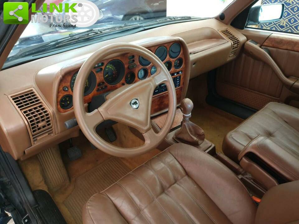 Immagine 44/50 di Lancia Thema 8.32 (1989)