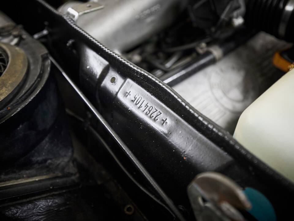 Image 98/100 of BMW 3.0 CSi (1973)