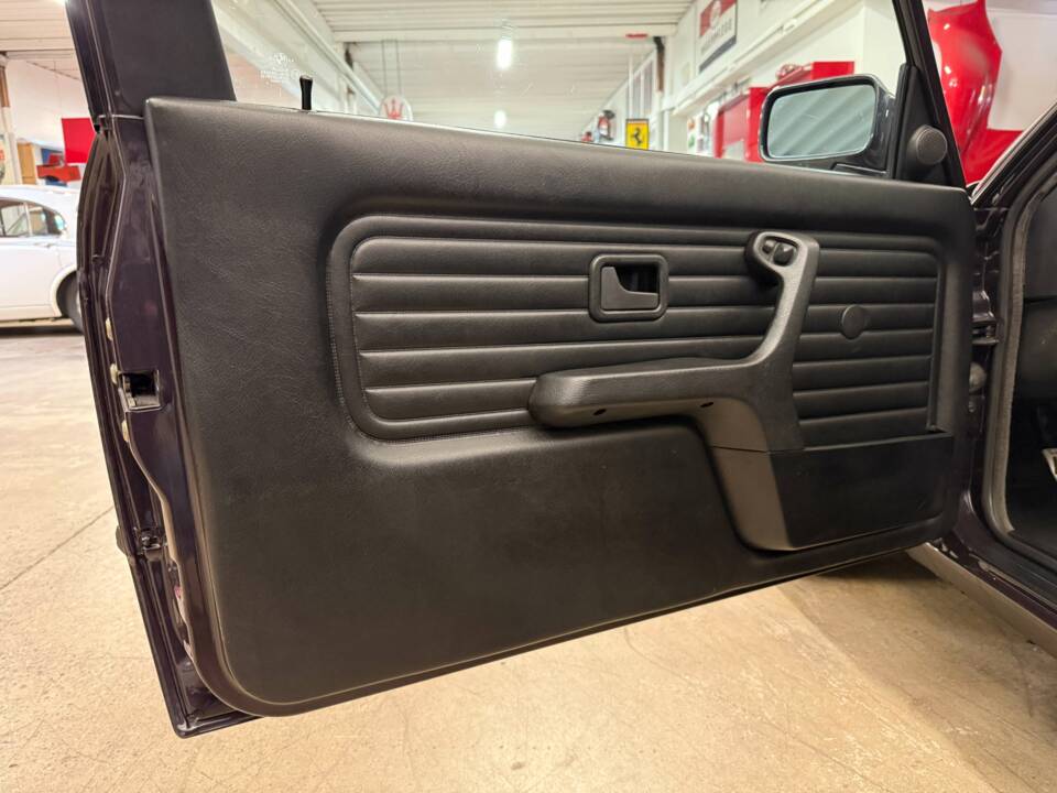 Image 6/18 of BMW 325i (1986)