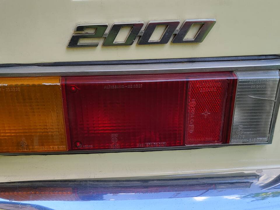Image 8/37 of Alfa Romeo Spider Veloce 2000 (1982)