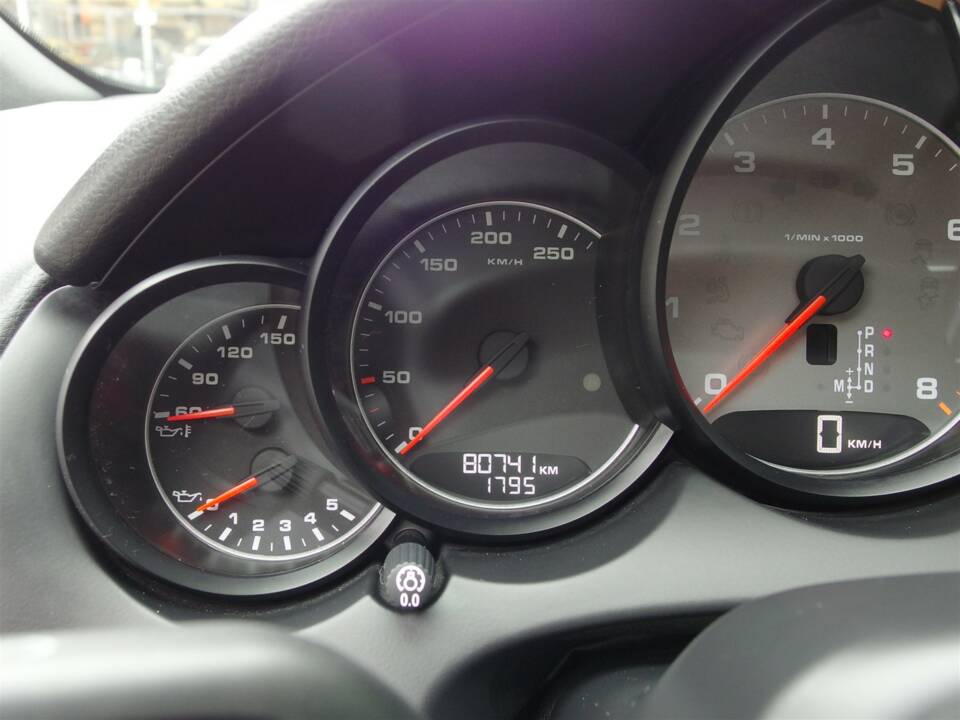 Bild 65/99 von Porsche Cayenne S (2010)