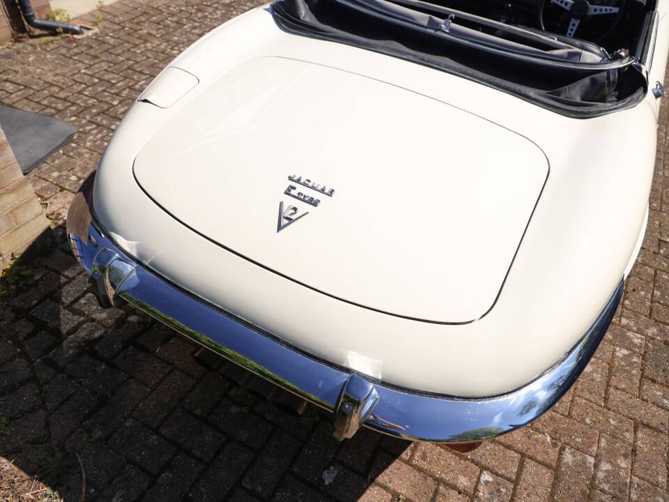 Image 23/50 de Jaguar Type E V12 (1972)
