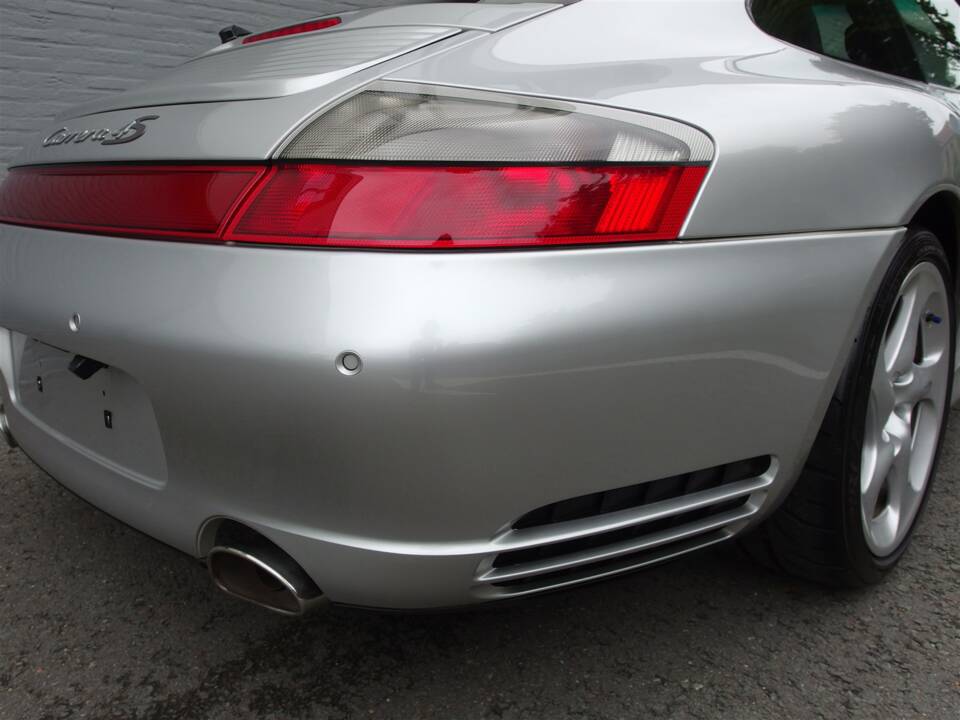 Bild 42/100 von Porsche 911 Carrera 4S (2002)