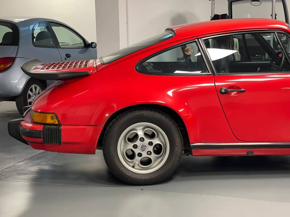 Imagen 7/29 de Porsche 911 Carrera 3.2 (1986)