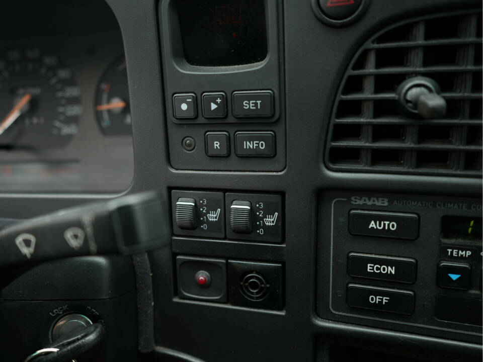 Afbeelding 15/28 van Saab 9000 CS Turbo Aero (1993)