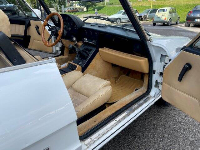 Bild 9/18 von Alfa Romeo 2.0 Spider (1991)