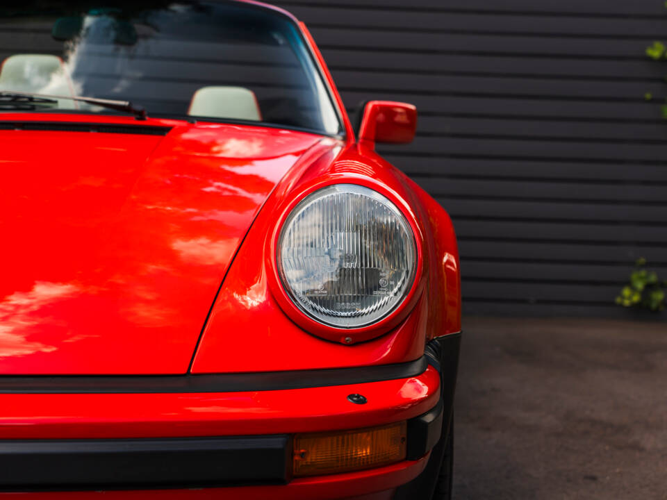 Afbeelding 22/53 van Porsche 911 Turbo 3.3 (1989)