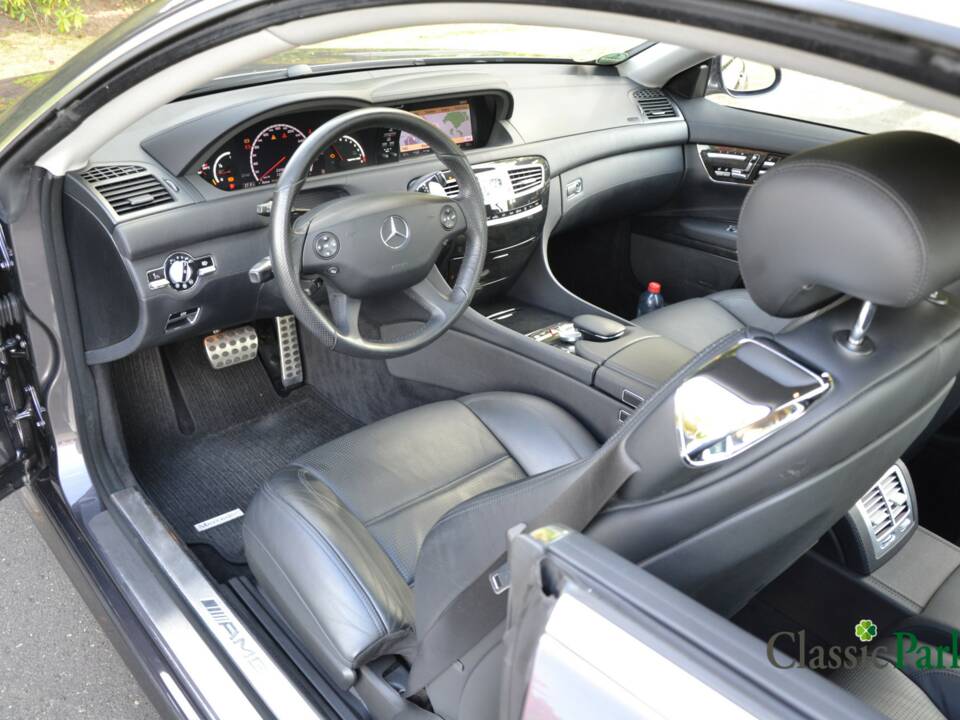 Immagine 22/50 di Mercedes-Benz CL 63 AMG (2007)