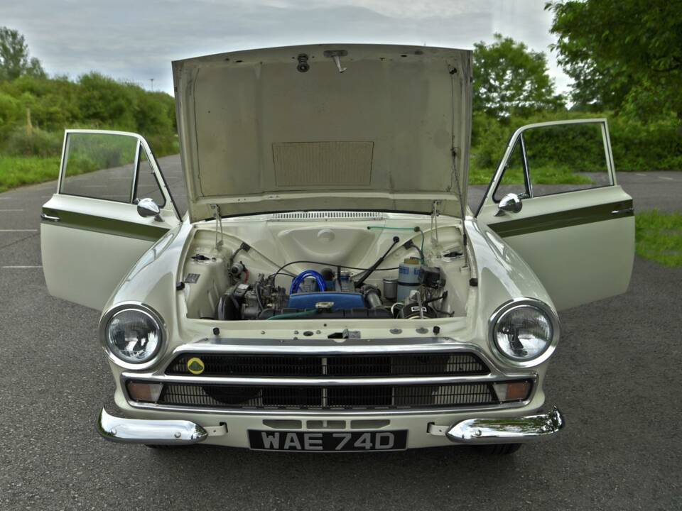 Image 37/50 de Ford Lotus Cortina (1966)