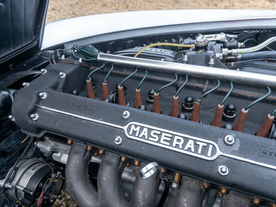Image 18/50 of Maserati Mistral 4000 (1966)