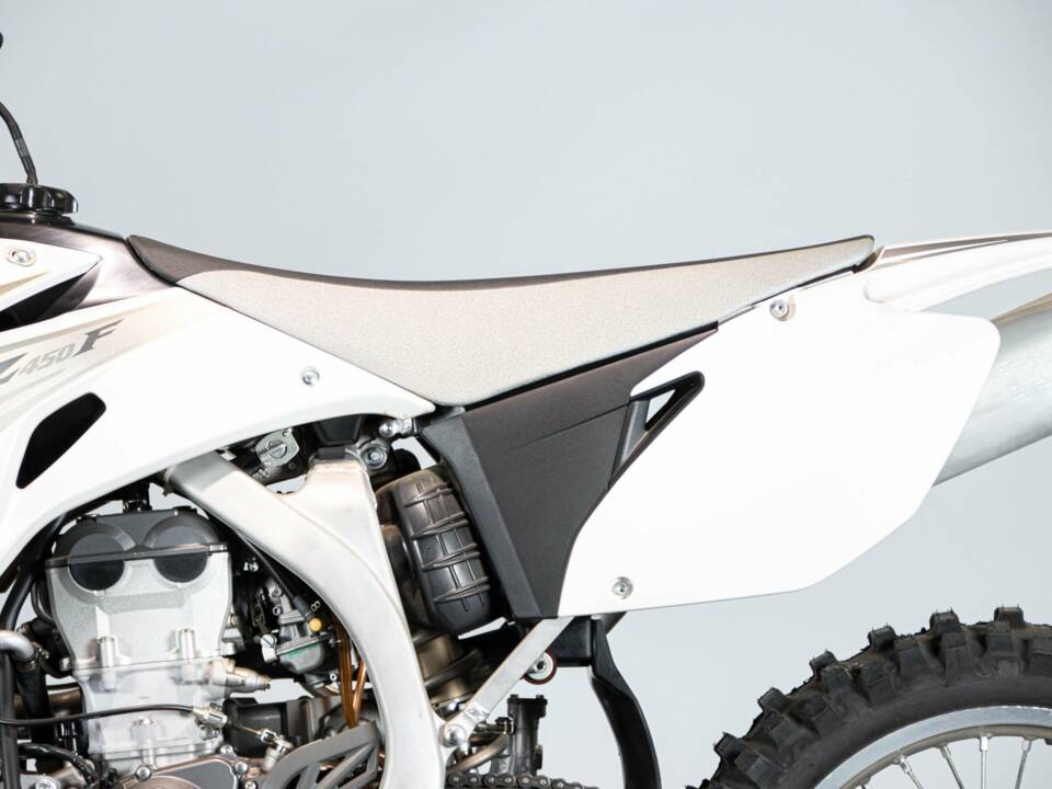 Image 14/50 de Yamaha DUMMY (2007)