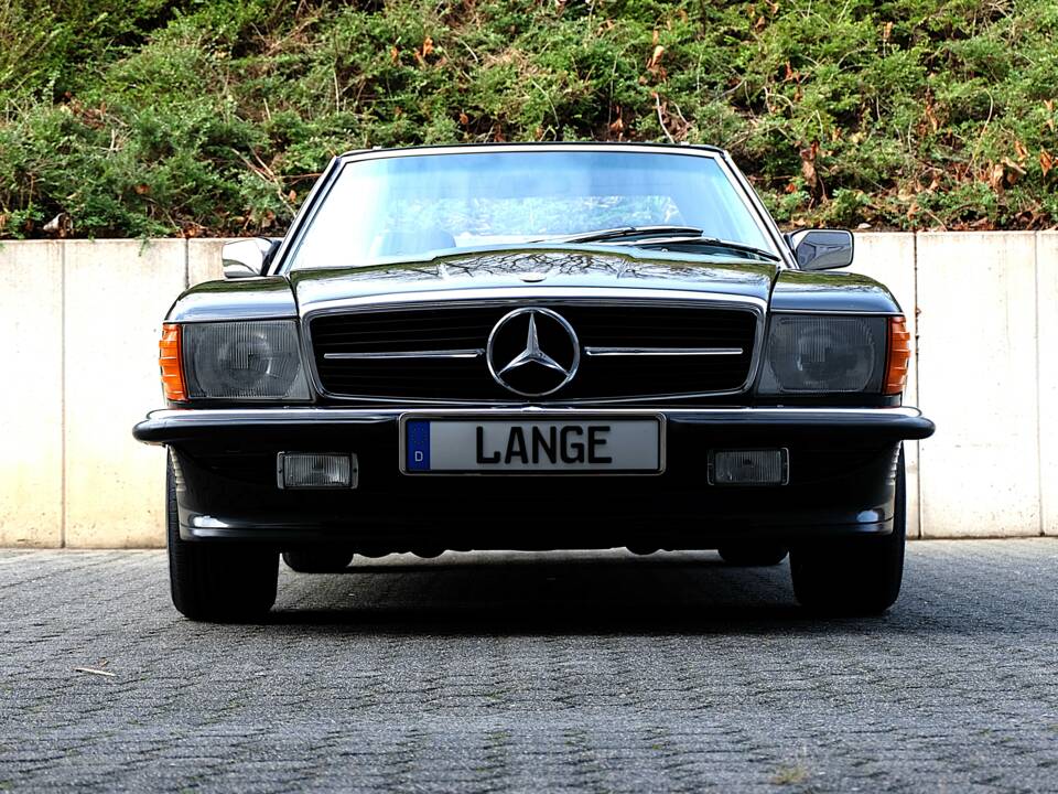 Immagine 6/43 di Mercedes-Benz 300 SL (1987)