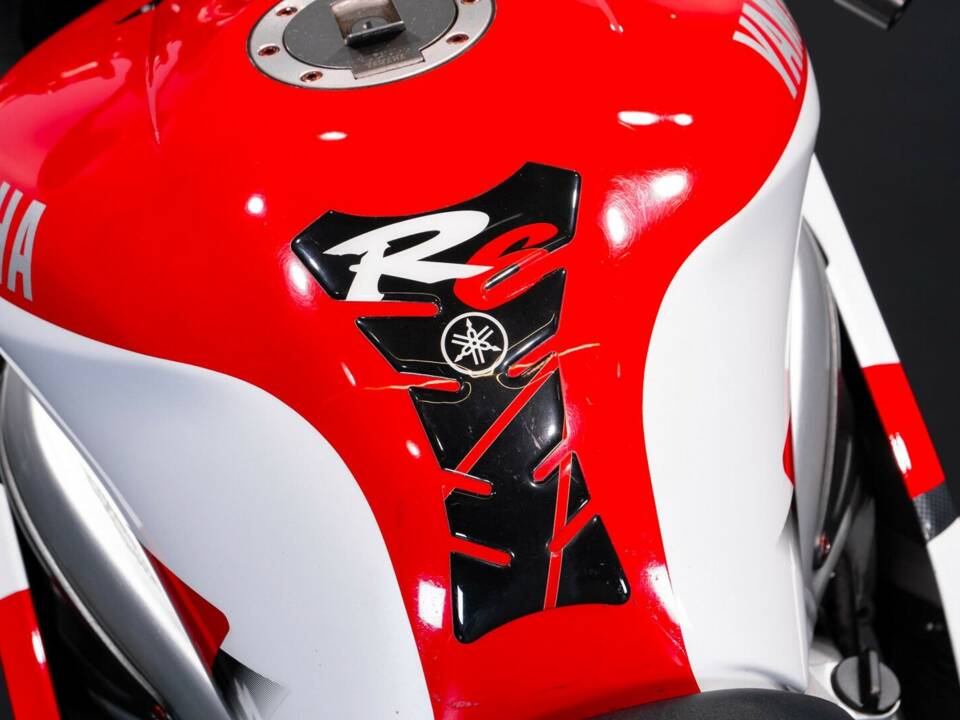 Image 20/49 of Yamaha YZF 600 R6 (1999)