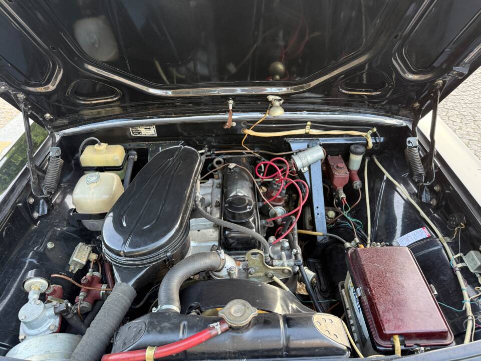 Image 5/5 of GAZ Wolga 24-24 (1976)