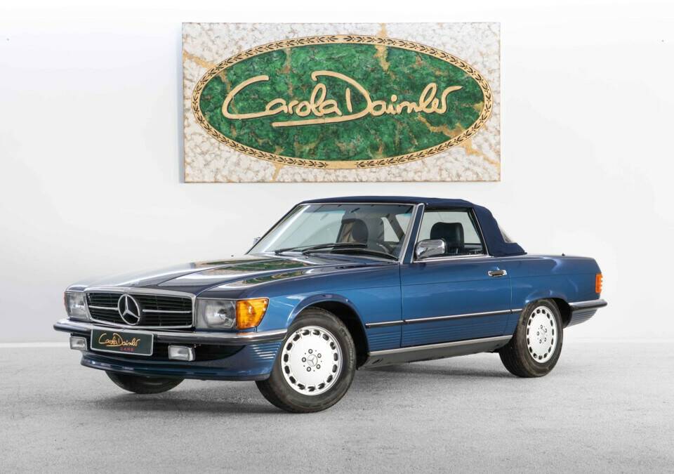 Image 1/29 of Mercedes-Benz 560 SL (1987)