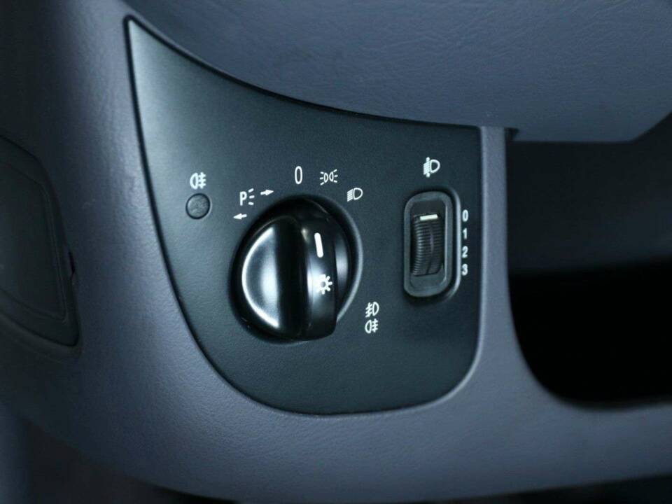 Image 17/50 of Mercedes-Benz A 210 Evolution (2002)