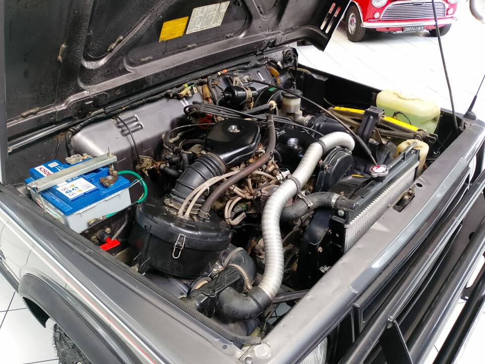 Bild 37/42 von Suzuki SJ 413 (1988)