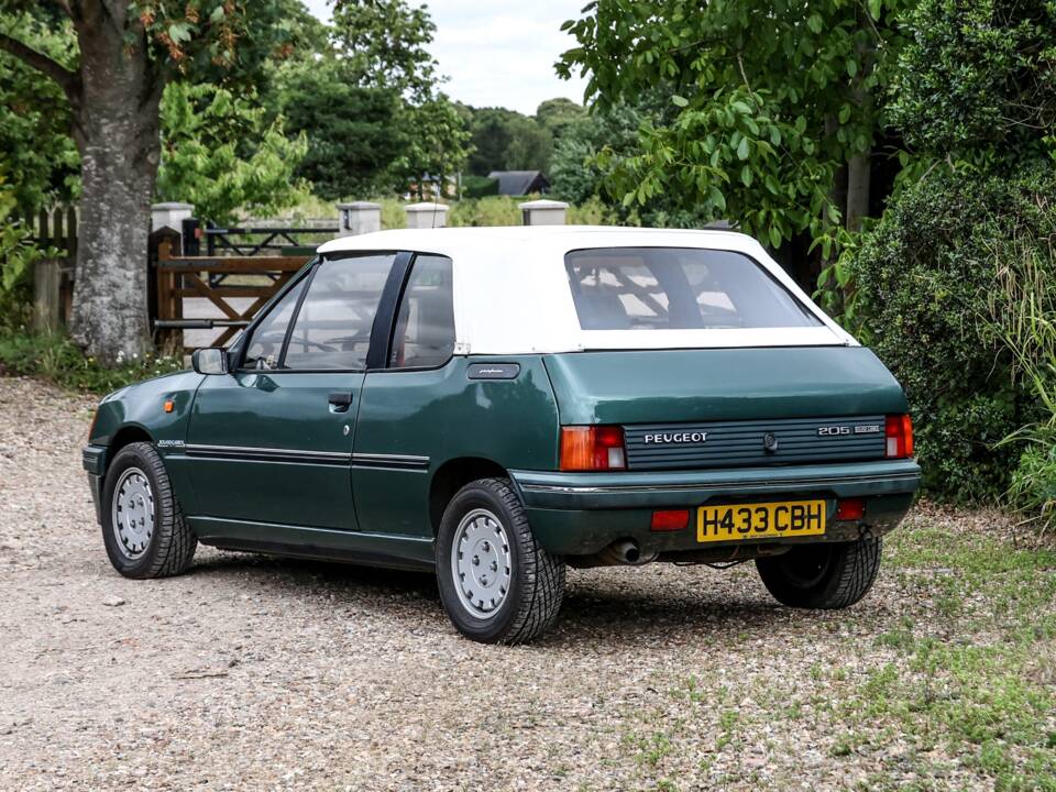 Image 3/31 of Peugeot 205 Roland Garros (1990)