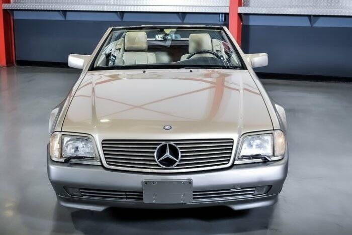 Imagen 2/7 de Mercedes-Benz SL 500 (1995)