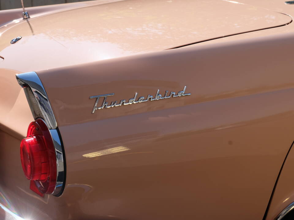 Immagine 19/64 di Ford Thunderbird (1956)
