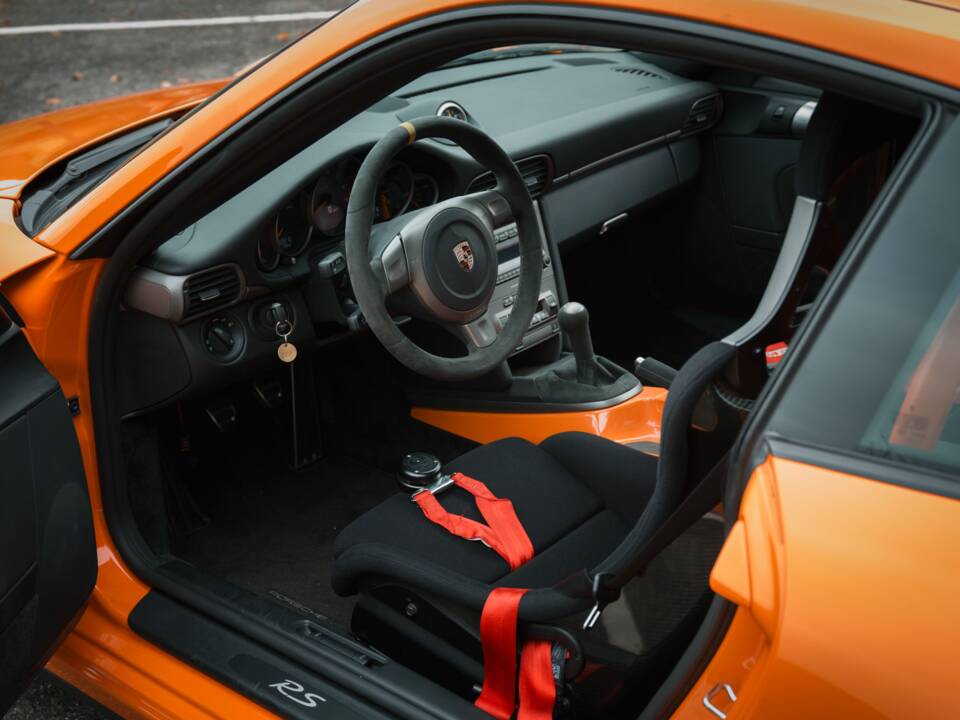 Bild 27/38 von Porsche 911 GT3 RS (2007)