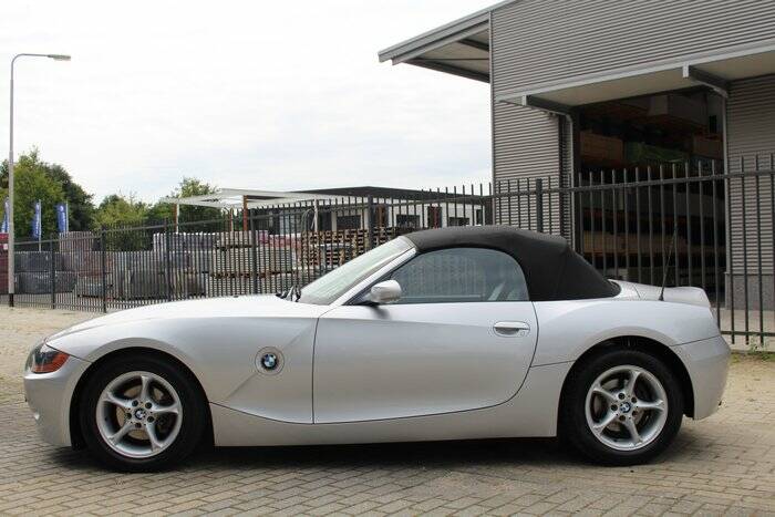 Imagen 5/7 de BMW Z4 2.5i (2003)