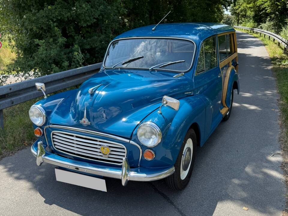 Immagine 6/22 di Morris Minor 1000 Traveller (1970)