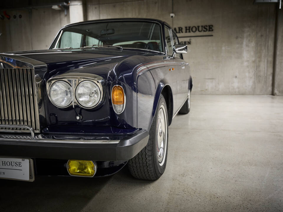 Image 24/100 de Rolls-Royce Silver Shadow II (1979)