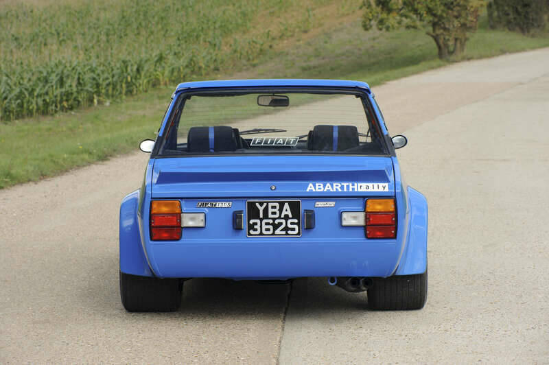 Immagine 7/49 di FIAT 131 Abarth Rally (1978)