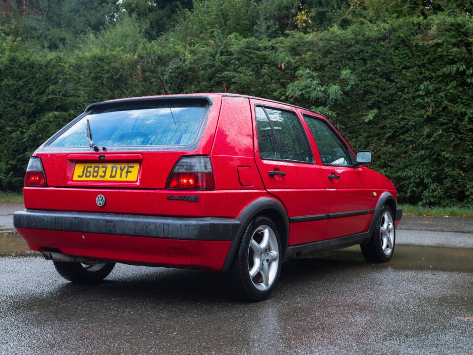 Image 8/50 de Volkswagen Golf III GTI 2.0 (1992)