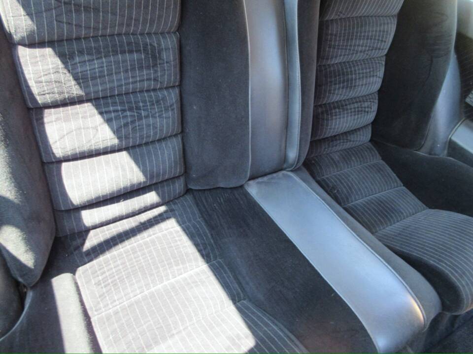 Bild 19/31 von Alfa Romeo GTV 2.0 (1982)