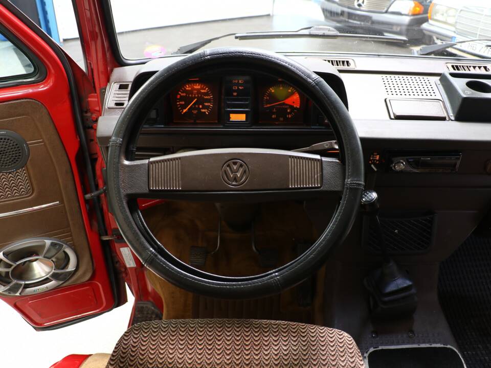 Bild 24/37 von Volkswagen T3 Westfalia Joker 1.6 TD (1985)