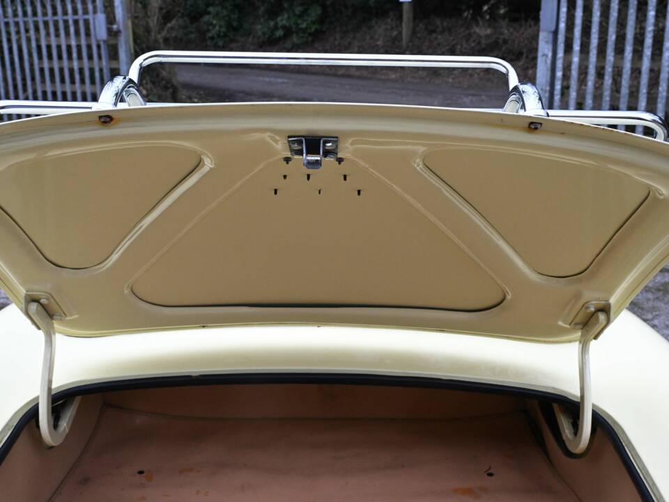 Bild 37/50 von Jaguar E-Type V12 (1973)