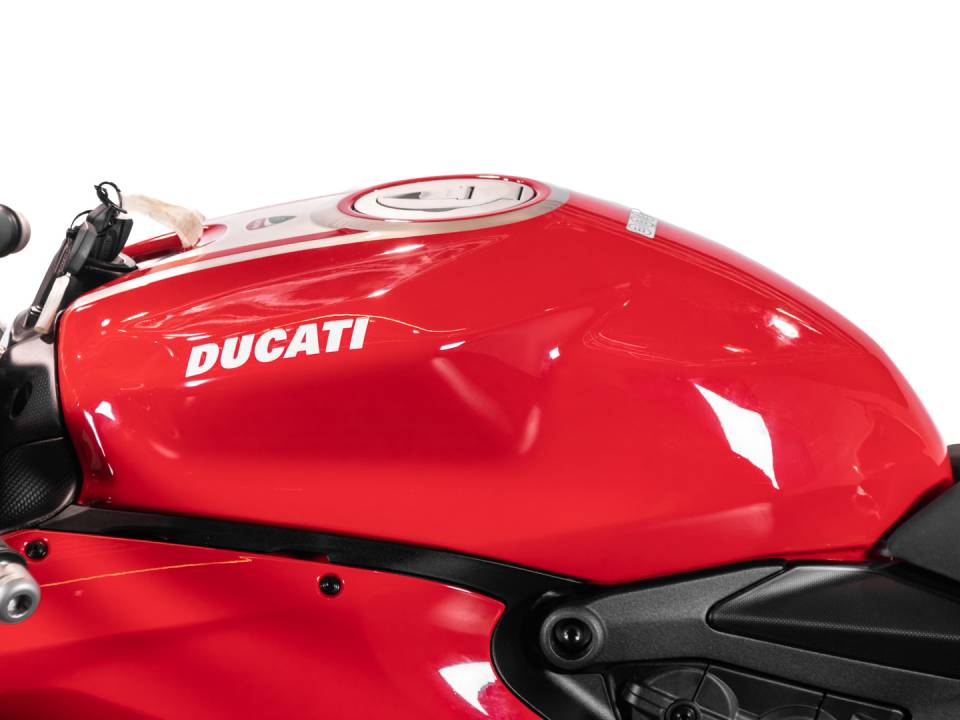 Immagine 7/40 di Ducati DUMMY (2018)