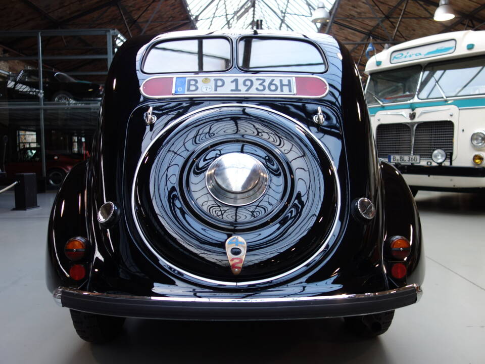 Afbeelding 10/33 van Peugeot 402 B (1936)