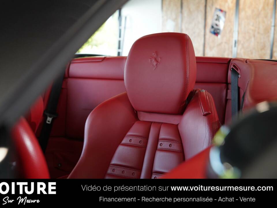 Imagen 15/39 de Ferrari California (2010)