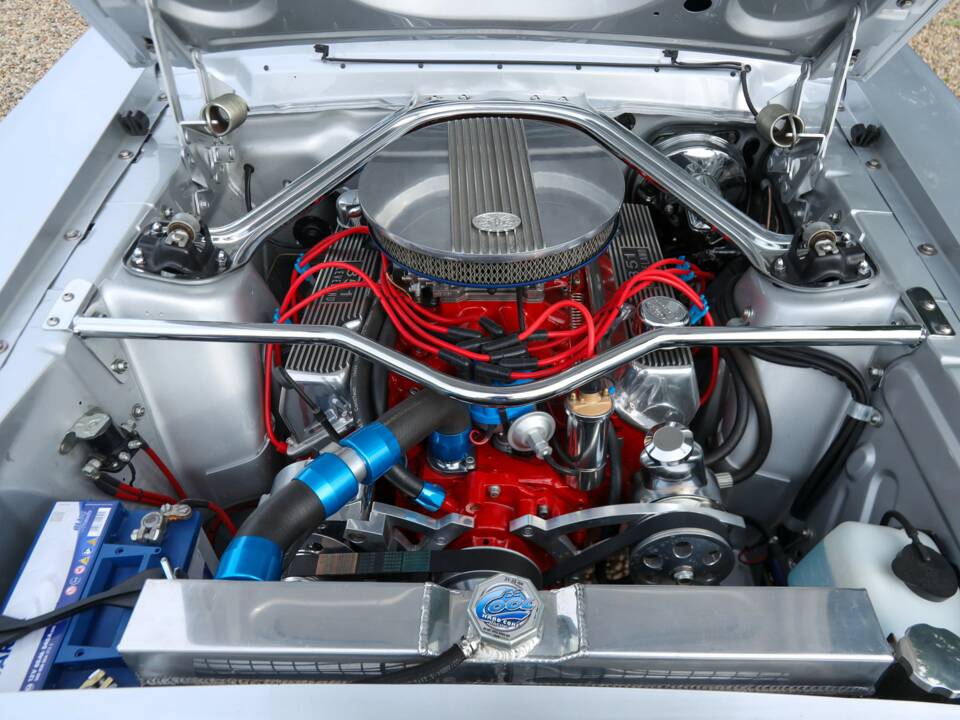 Image 4/50 of Ford Mustang GT (1968)