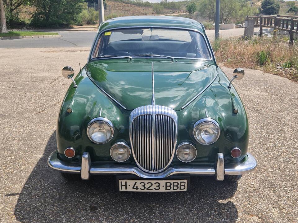 Afbeelding 3/8 van Daimler V8-250 (1968)
